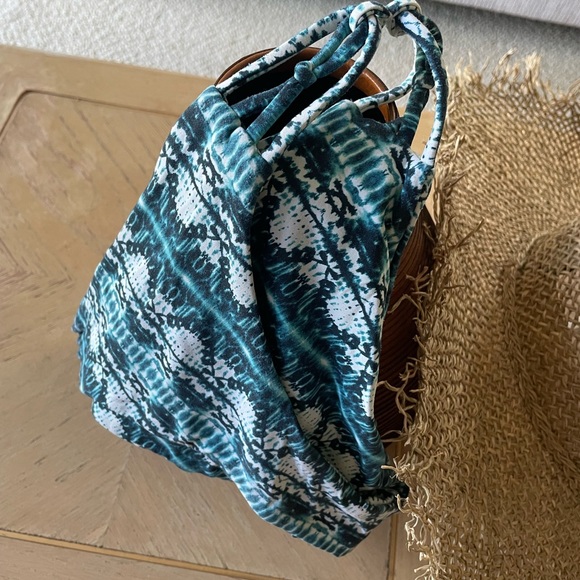 AMUSE SOCIETY Sexy Boho Triangle String Bikini Set! - Picture 4 of 5